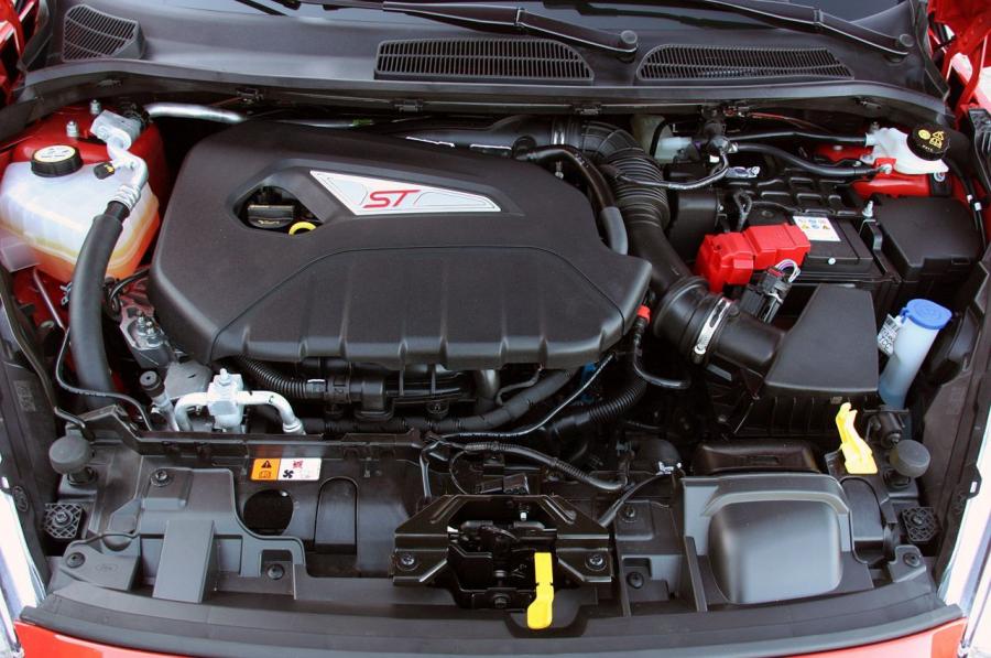  Ford Fiesta ST 2014 года  (фото 41 из 66)